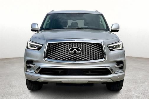 2022 INFINITI QX80 Luxe
