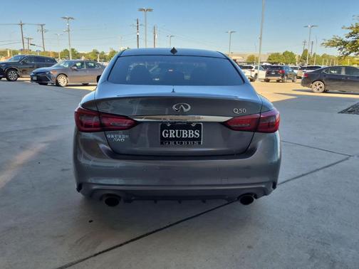 2023 INFINITI Q50 LUXE