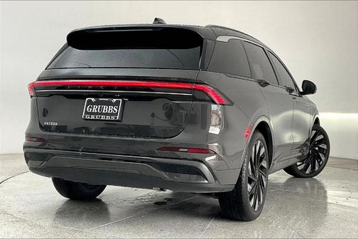 2024 Lincoln Nautilus Black Label