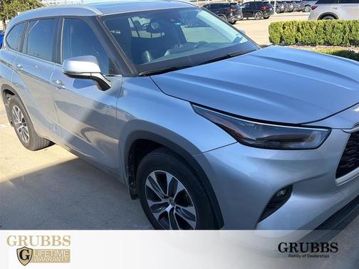 2024 Toyota Highlander XLE