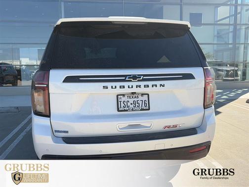 2024 Chevrolet Suburban RST