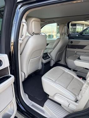 2018 Lincoln Navigator Select