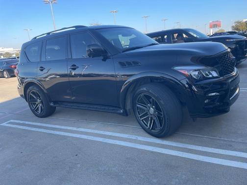 2017 INFINITI QX80 Base