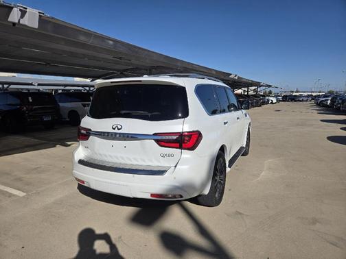 2024 INFINITI QX80 SENSORY