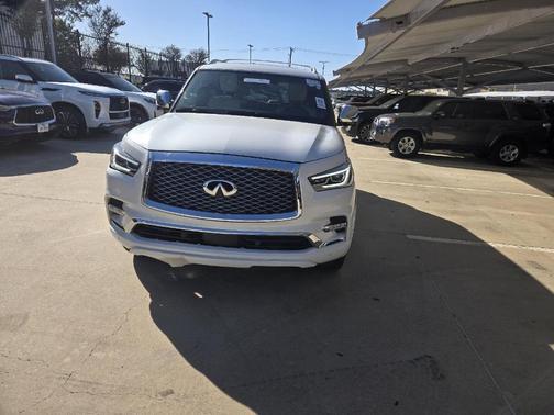 2024 INFINITI QX80 SENSORY