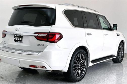 2024 INFINITI QX80 SENSORY