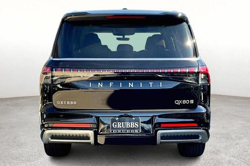 2025 INFINITI QX80 Luxe