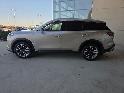 2025 INFINITI QX60 Luxe