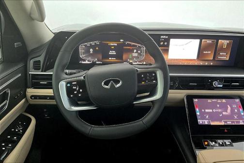 2025 INFINITI QX80 PURE