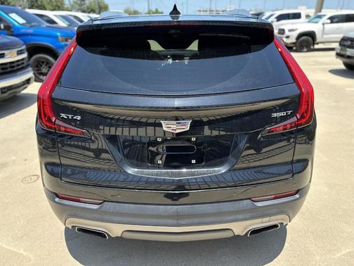 2020 Cadillac XT4 Premium Luxury