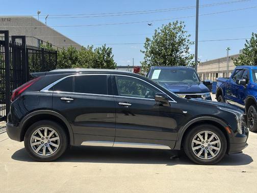 2020 Cadillac XT4 Premium Luxury
