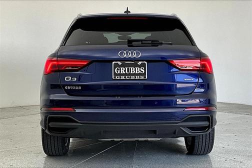 2021 Audi Q3 45 S line Premium