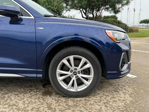 2021 Audi Q3 45 S line Premium