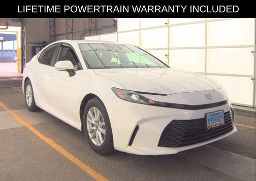 Ice 2025 Toyota Camry LE
