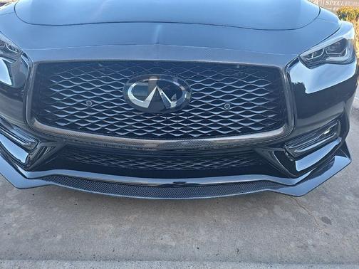 2022 INFINITI Q60 LUXE