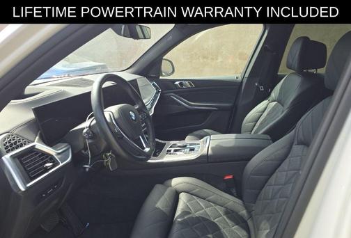 Mineral White Metallic 2025 BMW X5 xDrive40i