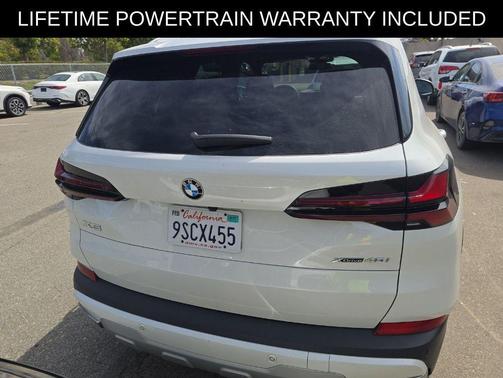 Mineral White Metallic 2025 BMW X5 xDrive40i