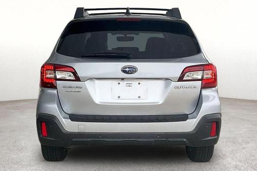 Ice Silver Metallic 2019 Subaru Outback 2.5i Limited