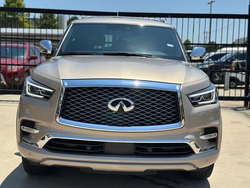 2024 INFINITI QX80 SENSORY