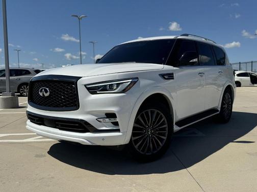 2024 INFINITI QX80 SENSORY