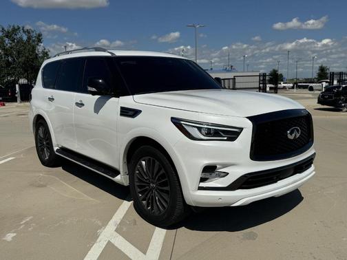 2024 INFINITI QX80 SENSORY