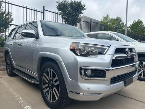 Classic Silver Metallic 2017 Toyota 4Runner Limited