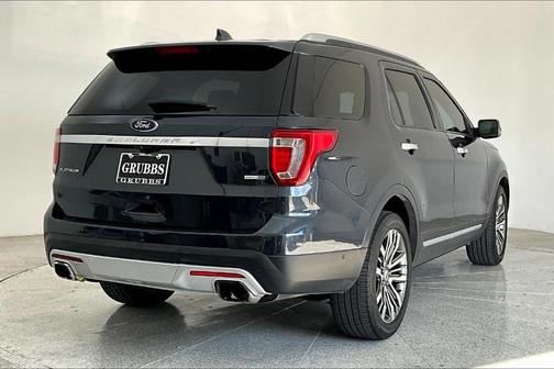 2017 Ford Explorer Platinum