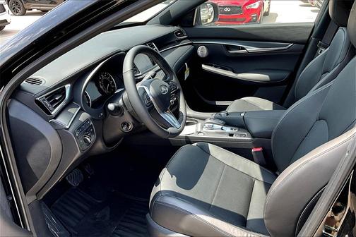 2025 INFINITI QX55 ESSENTIAL