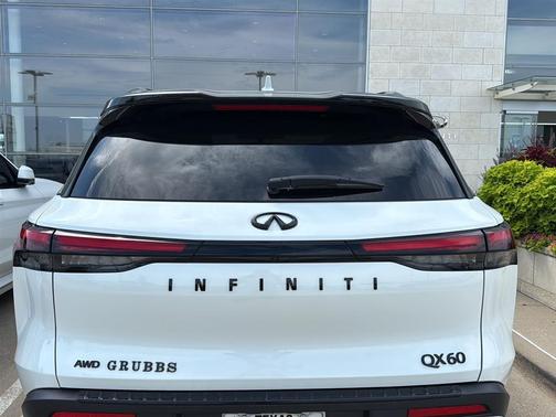 2023 INFINITI QX60 SENSORY