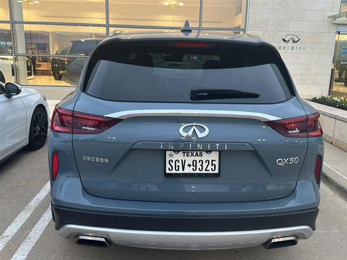 2022 INFINITI QX50 Luxe