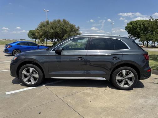 2023 Audi Q5 40 Premium Plus