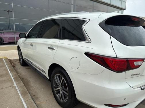 2017 INFINITI QX60 Base