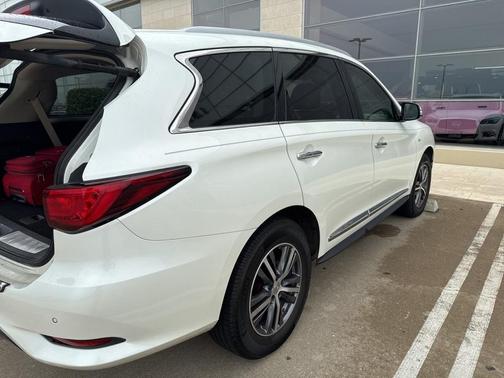 2017 INFINITI QX60 Base