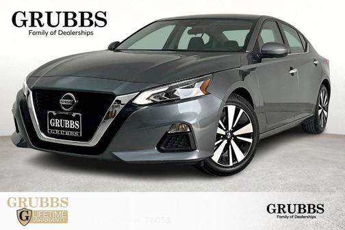 2022 Nissan Altima 2.5 SV