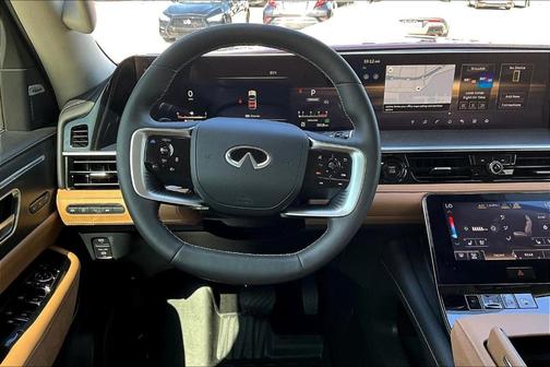 2025 INFINITI QX80 Luxe