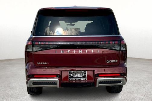 2025 INFINITI QX80 Luxe