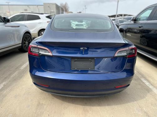 2022 Tesla Model 3 Base