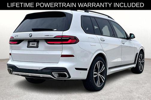 Mineral White Metallic 2025 BMW X7 xDrive40i
