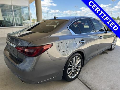 2022 INFINITI Q50 LUXE