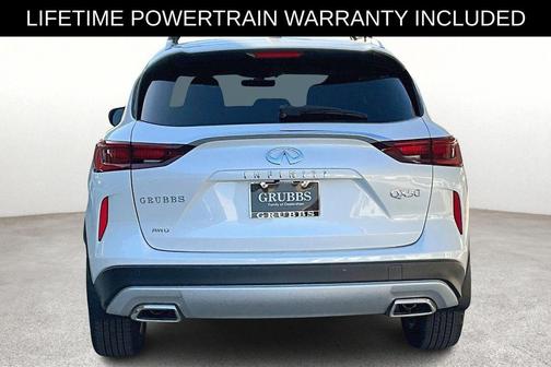 Radiant White 2025 INFINITI QX50 Luxe