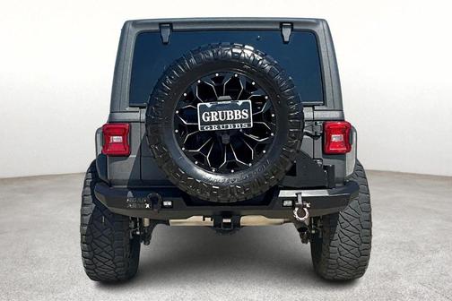 2020 Jeep Wrangler Unlimited Sahara Altitude