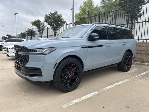 Gray Mist 2025 Lincoln Navigator Reserve