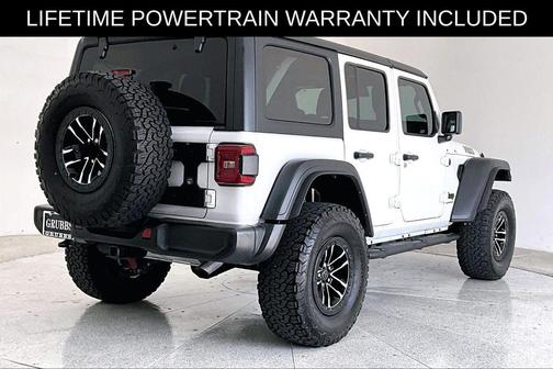 Bright White Clearcoat 2024 Jeep Wrangler Sport