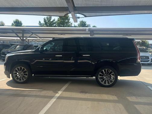 2019 Cadillac Escalade ESV Premium Luxury
