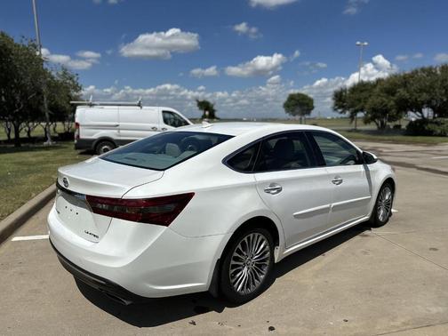 2016 Toyota Avalon Limited