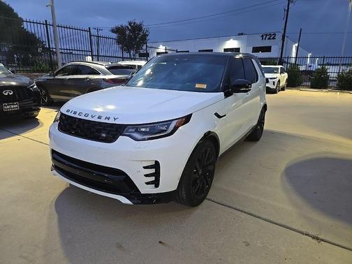 2023 Land Rover Discovery P300 R-Dynamic S