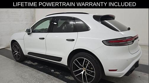 White 2024 Porsche Macan Base