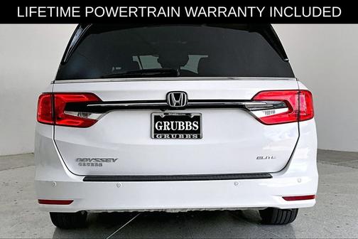 Crystal Black Pearl 2024 Honda Odyssey Elite