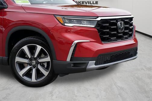 2025 Honda Pilot Touring 8-Passenger
