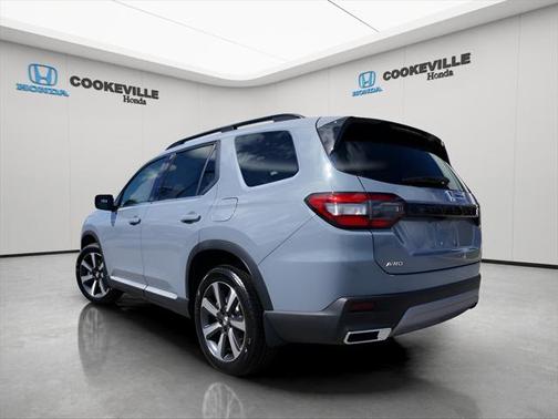 2025 Honda Pilot Touring 8-Passenger